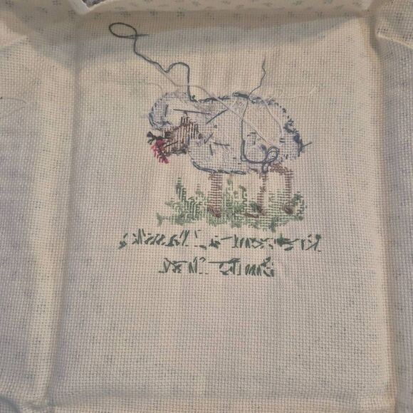 Cross Stitch, Vintage 1980 Lamb w ""prevent a hassle-smile first"" 15" x 15" - Picture 4 of 6
